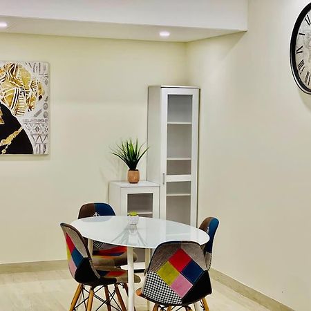 Noor 2 Bedroom Apartment For Beautiful Holiday Muscat Exterior photo