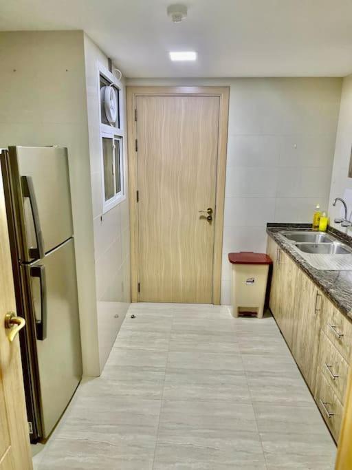 Noor 2 Bedroom Apartment For Beautiful Holiday Muscat Exterior photo