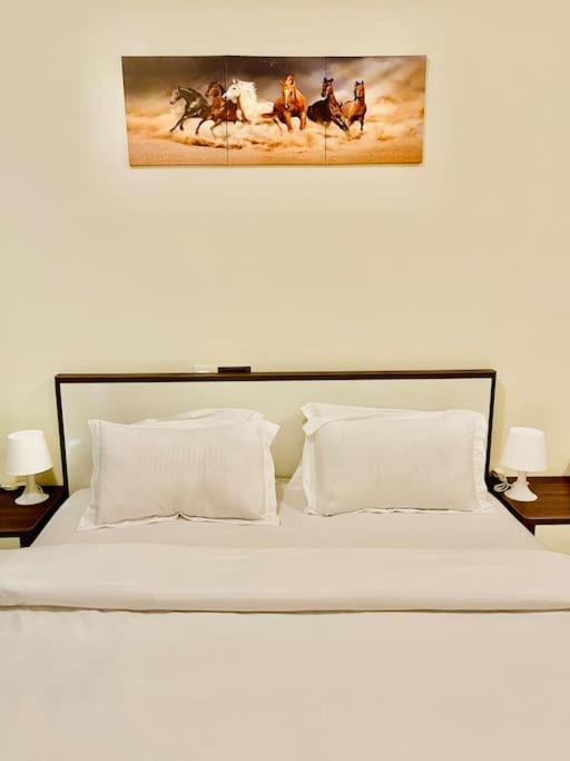Noor 2 Bedroom Apartment For Beautiful Holiday Muscat Exterior photo